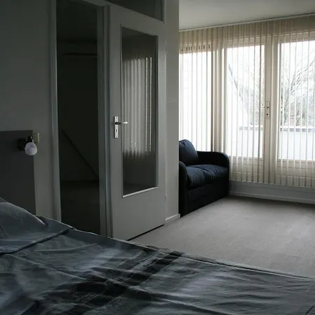 Thorn B&B-3